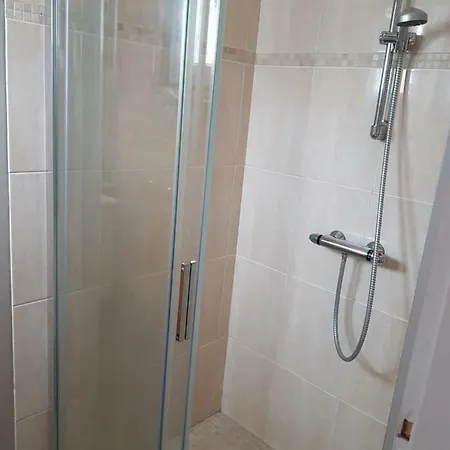 La Petite Chaumiere *