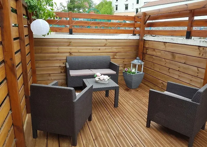 La Petite Chaumiere *